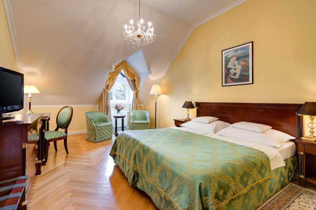 Castle Hotel Grof Degenfeld Superior Tarcal Ngoại thất bức ảnh
