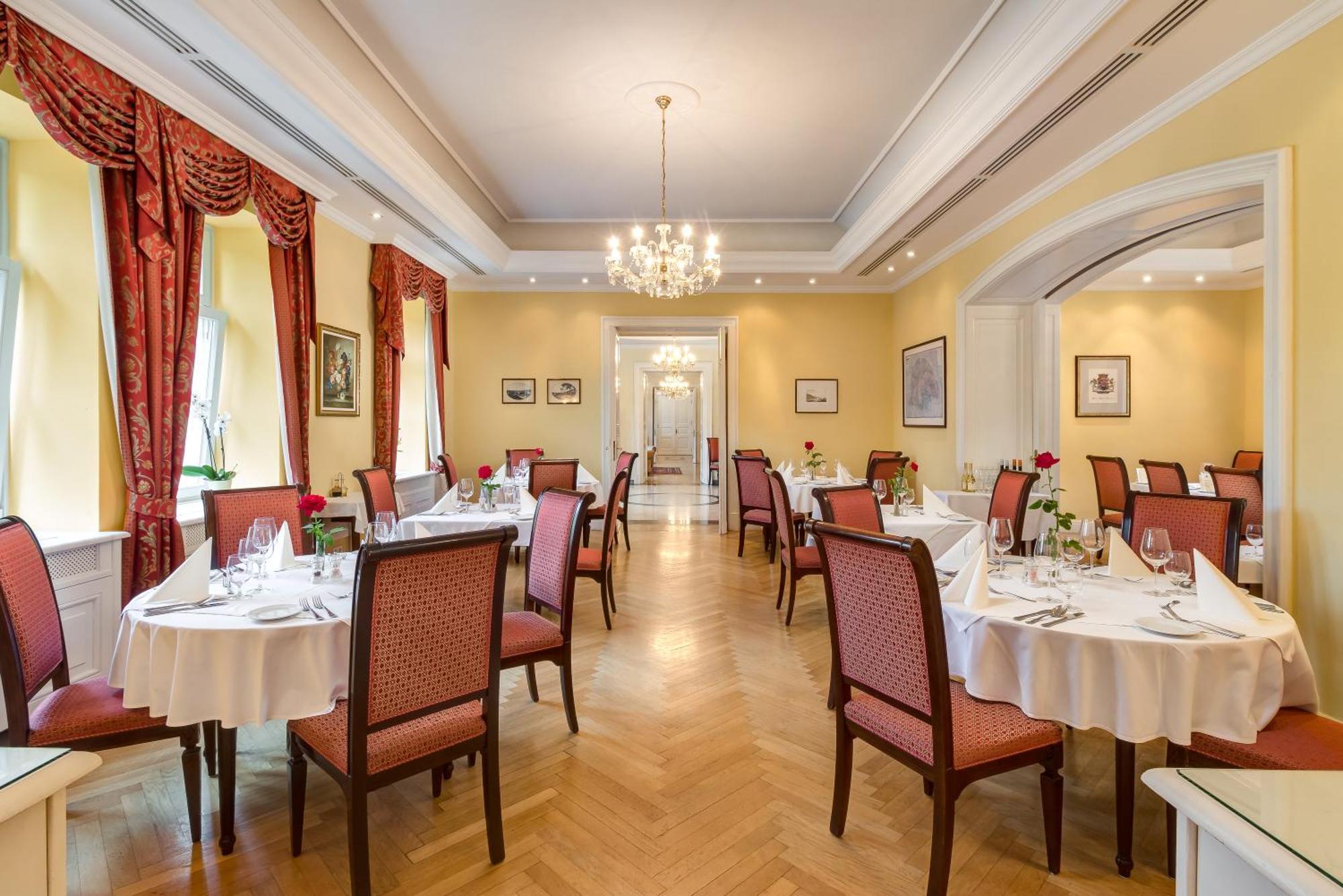 Castle Hotel Grof Degenfeld Superior Tarcal Ngoại thất bức ảnh